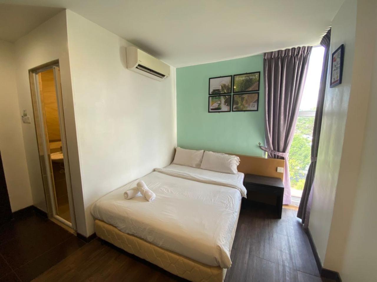 Timez Business Hotel Cheras Buitenkant foto