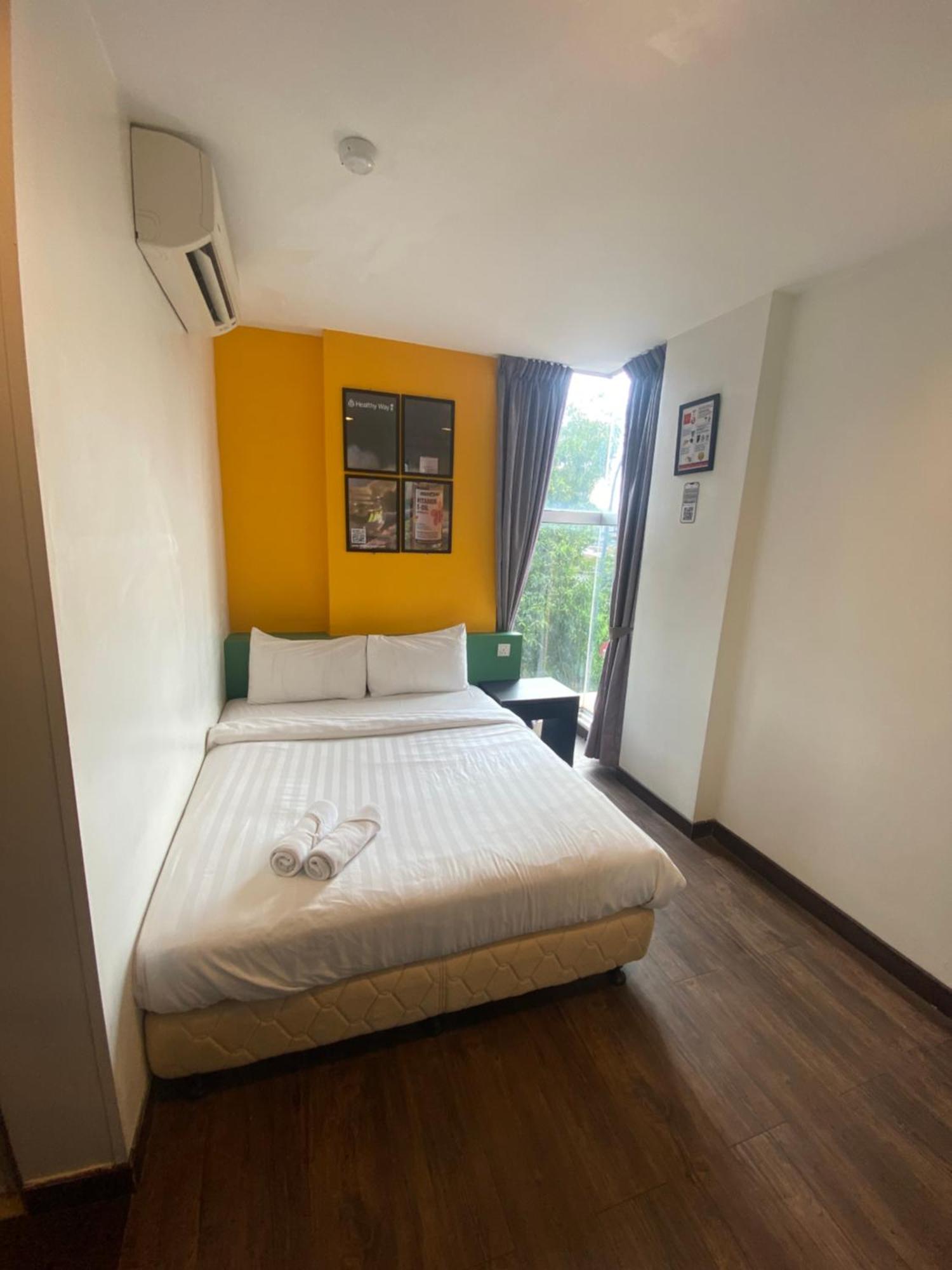 Timez Business Hotel Cheras Buitenkant foto