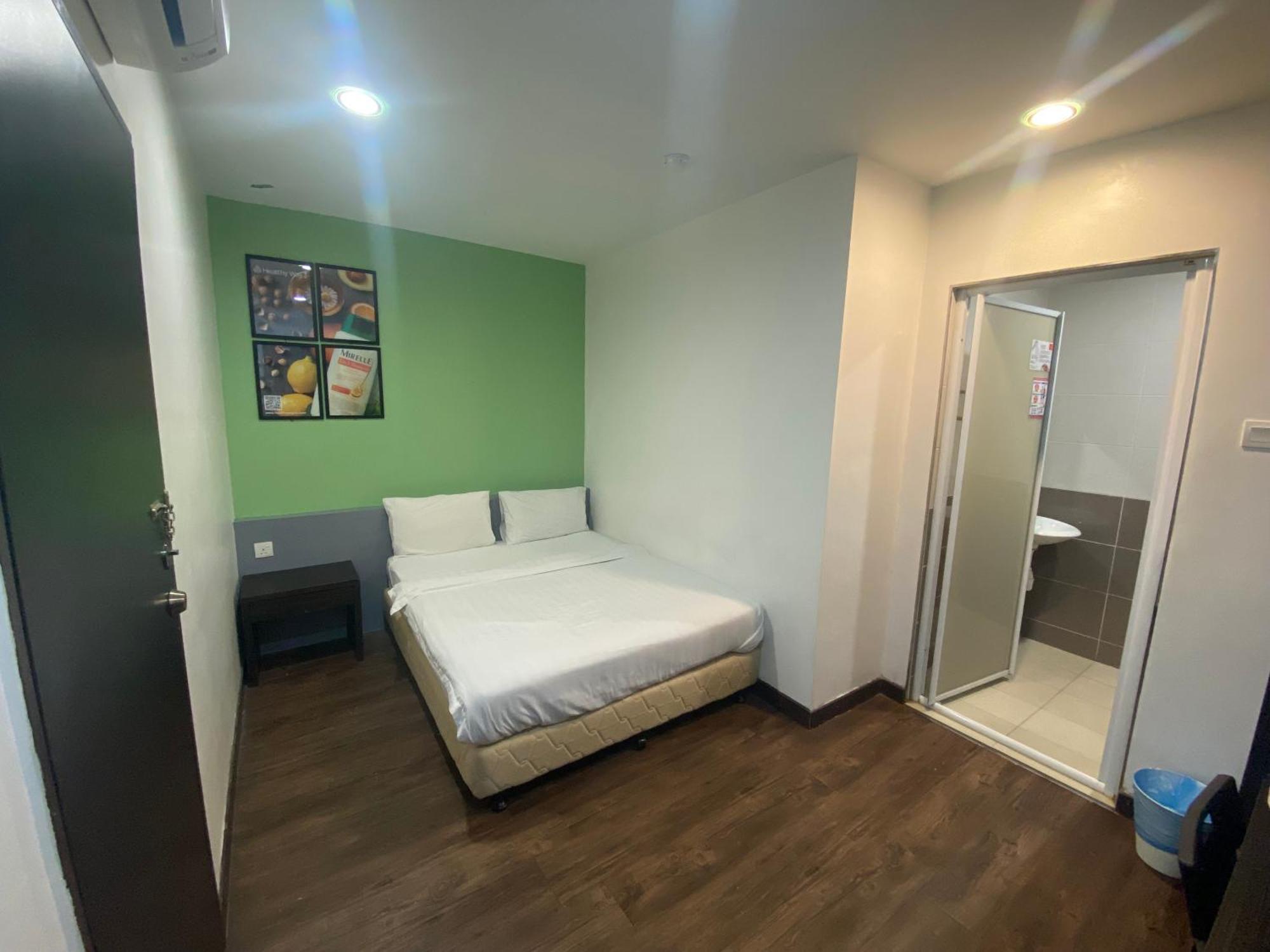 Timez Business Hotel Cheras Buitenkant foto