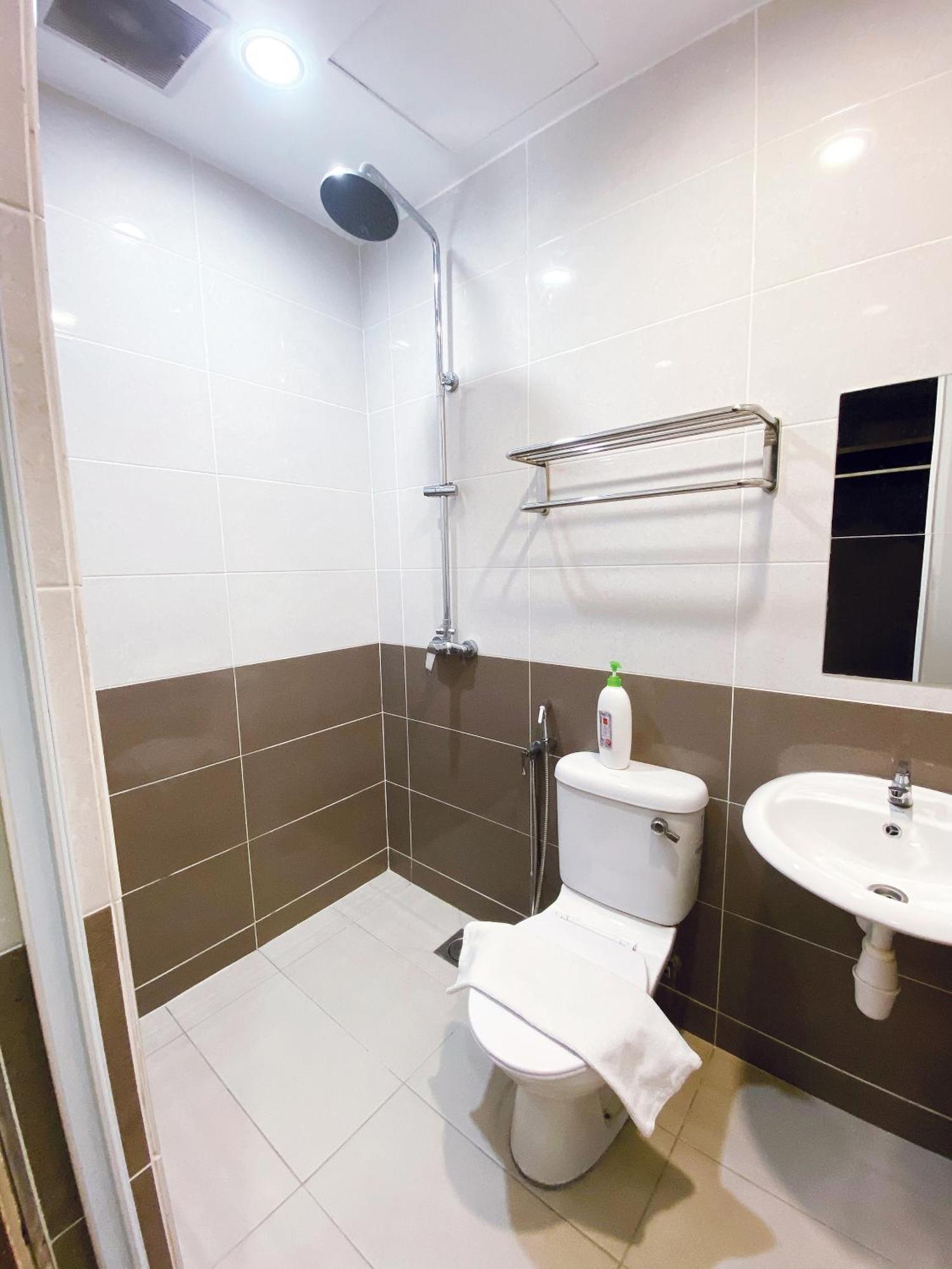 Timez Business Hotel Cheras Buitenkant foto